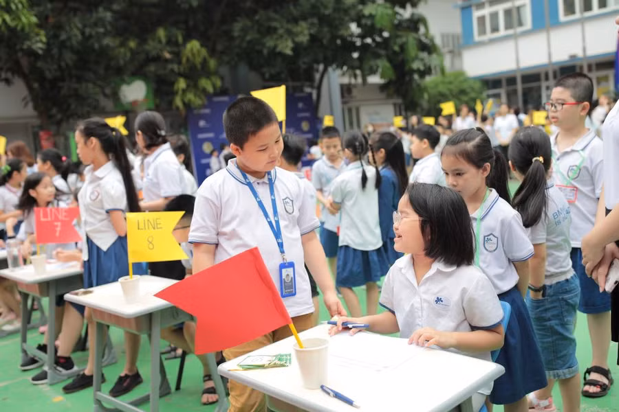 Học sinh Trường Tiểu học Ban Mai tham gia Ngày hội lãnh đạo.