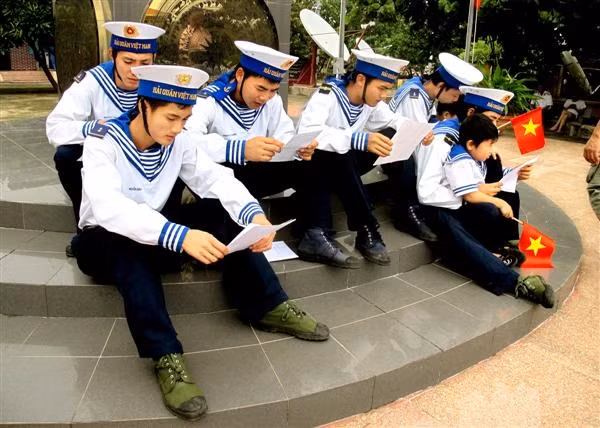 Giải mã ý nghĩa bộ quân phục của chiến sĩ Hải quân Việt Nam - Ảnh 8