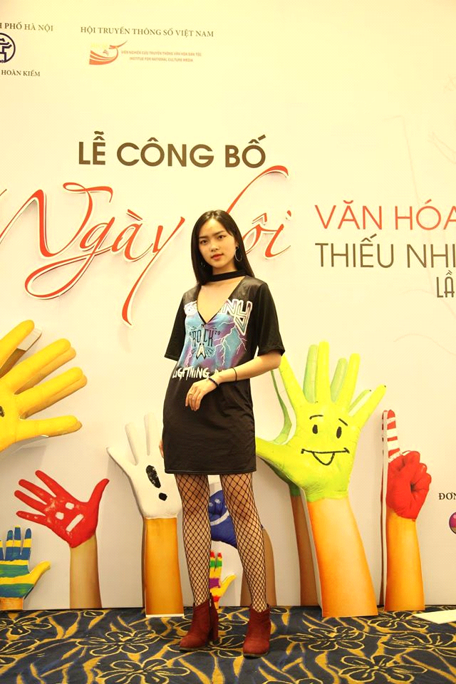 Cô nàng Phạm Diệu Linh được mệnh danh là “bản sao Châu Bùi” với gương mặt đẹp góc cạnh và thần thái chuẩn của một fashionista.