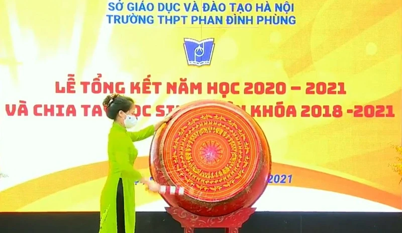 Các nhà trường đang gấp rút hoàn thành công việc để kết thúc năm học 2020 - 2021. Ảnh tư liệu: Hoàng Sơn