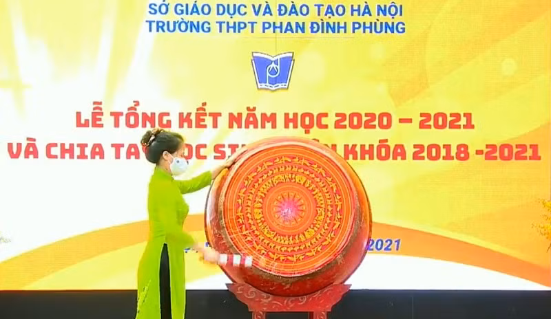 Các nhà trường đang gấp rút hoàn thành công việc để kết thúc năm học 2020 - 2021. Ảnh tư liệu: Hoàng Sơn