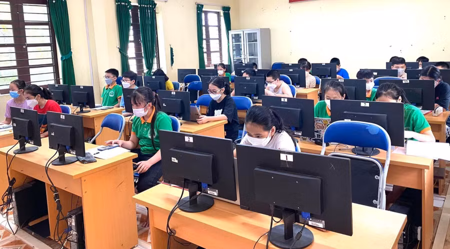 Trường Tiểu học Hội Hợp B (Vĩnh Phúc) sẵn sàng điều kiện dạy học Tin học bắt buộc từ năm học 2022 - 2023. Ảnh: NTCC