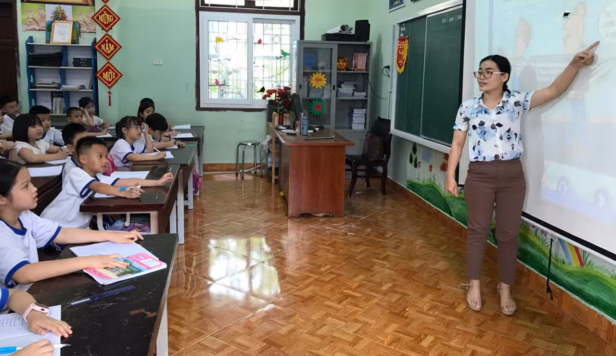 Ứng dụng công nghệ trong chuyển đổi số tạo nên những giờ học hứng thú ở Trường thực hành sư phạm – Trường ĐH Vinh. 