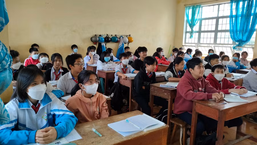 Học sinh Trường THCS Hùng Vương (thị trấn Ia Kha, huyện Ia Grai, Gia Lai) mong sớm được hỗ trợ máy tính bảng. 