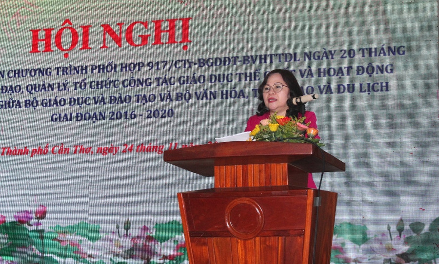 Thứ trưởng Bộ GD&ĐT Ngô Thị Minh phát biểu tại Hội nghị. Thứ trưởng Bộ GD&ĐT Ngô Thị Minh phát biểu tại Hội nghị.