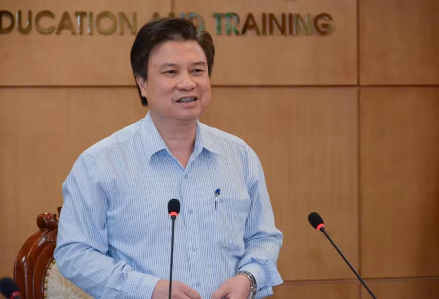 Thứ trưởng Bộ GD&ĐT Nguyễn Hữu Độ.