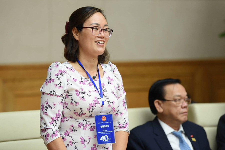 Cô Phạm Thị Tâm - giáo viên lớp mẫu giáo thôn Phú Đồng, Trường Mầm non Phú Mỡ, huyện Đồng Xuân, tỉnh Phú Yên chia sẻ về công việc của mình. Cô Phạm Thị Tâm - giáo viên lớp mẫu giáo thôn Phú Đồng, Trường Mầm non Phú Mỡ, huyện Đồng Xuân, tỉnh Phú Yên chia sẻ về công việc của mình.