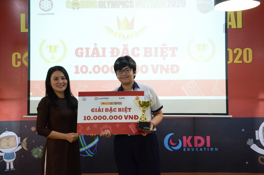 Giải Đặc biệt được trao cho em Phạm Bình Nam, Trường THCS Hoa Lư (TP.Thủ Đức). Giải Đặc biệt được trao cho em Phạm Bình Nam, Trường THCS Hoa Lư (TP.Thủ Đức).