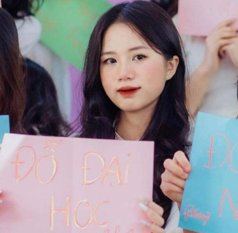 Phan Thị Kim Oanh, học sinh Trường THPT Hương Khê, Hà Tĩnh đạt 10 điểm môn Lịch sử. Ảnh: NVCC Phan Thị Kim Oanh, học sinh Trường THPT Hương Khê, Hà Tĩnh đạt 10 điểm môn Lịch sử. Ảnh: NVCC