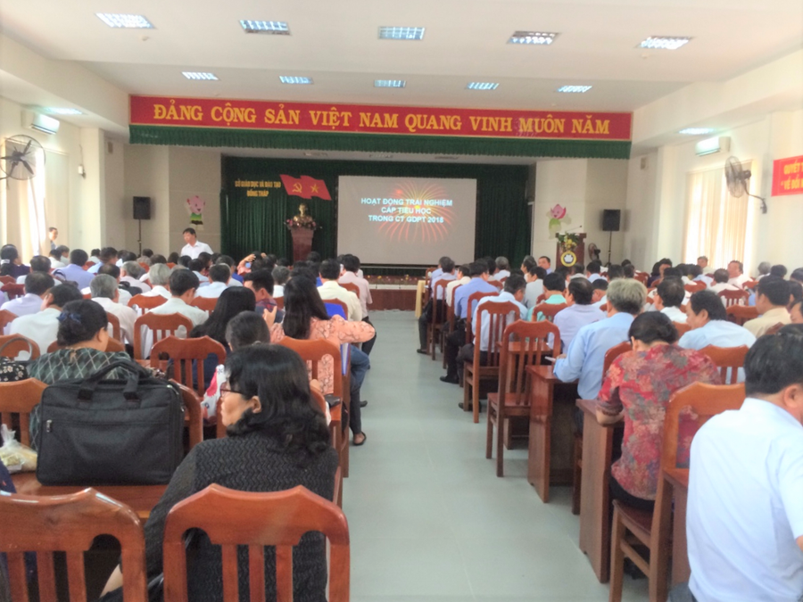 Toàn cảnh lớp tập huấn. Toàn cảnh lớp tập huấn.