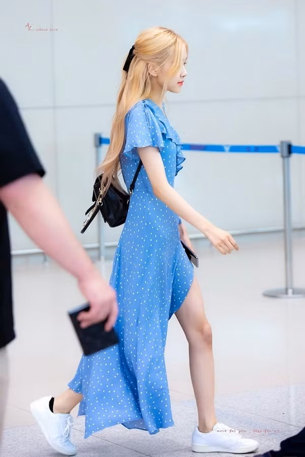 Đón hè rực rỡ với loạt gợi ý mix đồ đẹp mắt từ BlackPink ảnh 11 Đón hè rực rỡ với loạt gợi ý mix đồ đẹp mắt từ BlackPinkdf