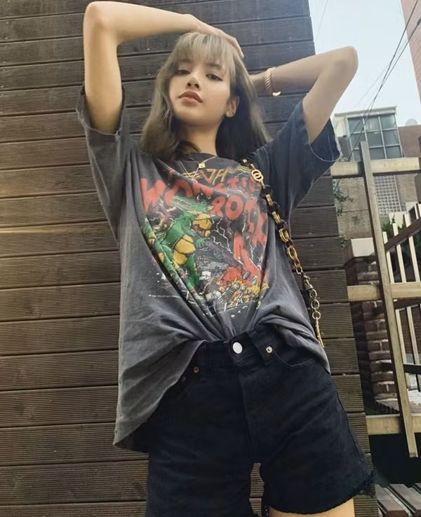 Đón hè rực rỡ với loạt gợi ý mix đồ đẹp mắt từ BlackPink ảnh 6 Đón hè rực rỡ với loạt gợi ý mix đồ đẹp mắt từ BlackPinkdf