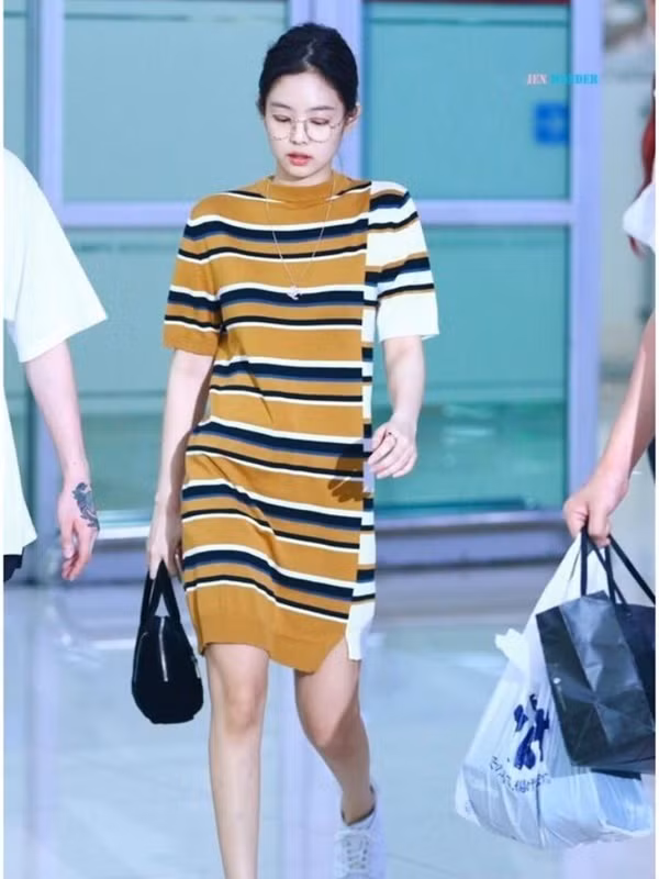 Đón hè rực rỡ với loạt gợi ý mix đồ đẹp mắt từ BlackPink ảnh 3 Đón hè rực rỡ với loạt gợi ý mix đồ đẹp mắt từ BlackPinkdf