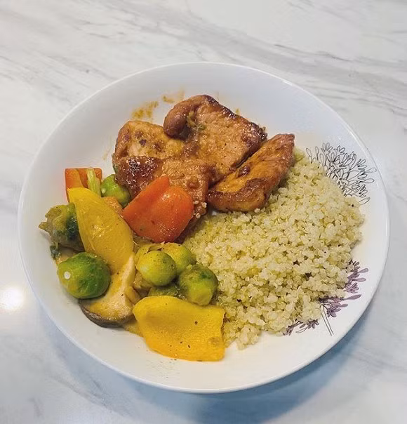 nữ ca sĩ tóc tiên, Hoàng Touliver, sao Việt