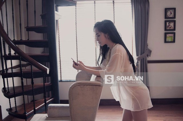 "Cá sấu chúa" Quỳnh Nga tung loạt ảnh nóng bỏng, ướt át ảnh 9 Làn da trắng bóc cùng những đường cong quyến rũ được khoe khá khéo léo.