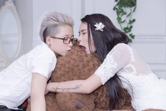 Hình ảnh cô gái cõng người yêu “3 mét bẻ đôi” gây chú ý ảnh 4 Hình ảnh cô gái cõng người yêu “3 mét bẻ đôi” gây chú ý ảnh 4
