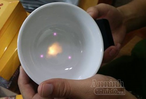 Cận cảnh hàng loạt “đồ nghề” chơi cờ bạc bịp cực tinh vi ảnh 6