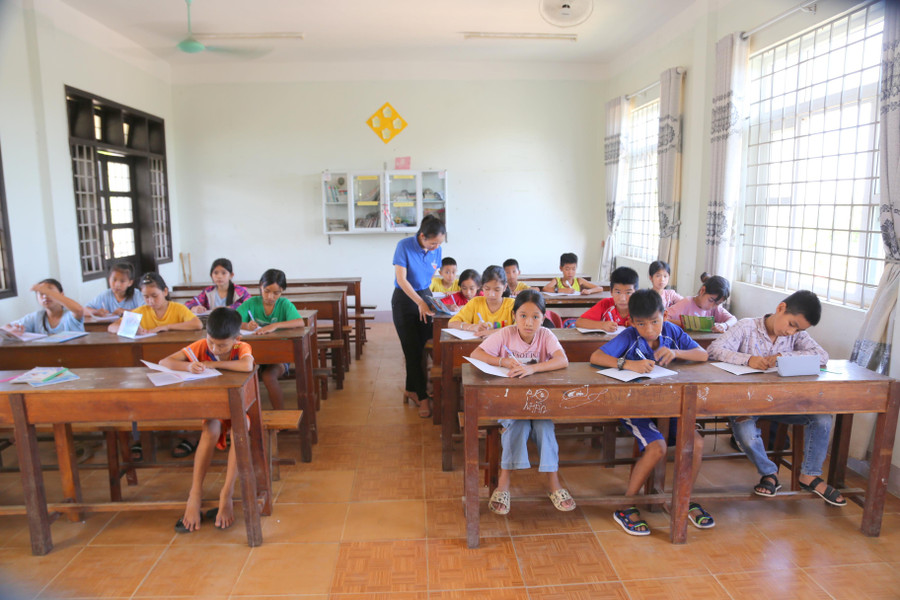 Lớp học yêu thương hiện có hơn 30 em theo học, chia làm 2 nhóm lớp 6 và 7.