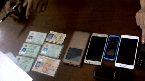 Bi hài trùm giang hồ trốn nã kiểu 