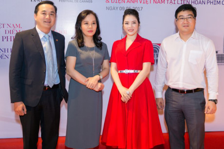 Lý Nhã Kỳ chi 1 triệu Euro quảng bá Việt Nam, tổ chức tiệc ở Cannes 2017 - Ảnh 10 Ly Nha Ky chi 1 trieu Euro quang ba Viet Nam, to chuc tiec o Cannes 2017 - Anh 10