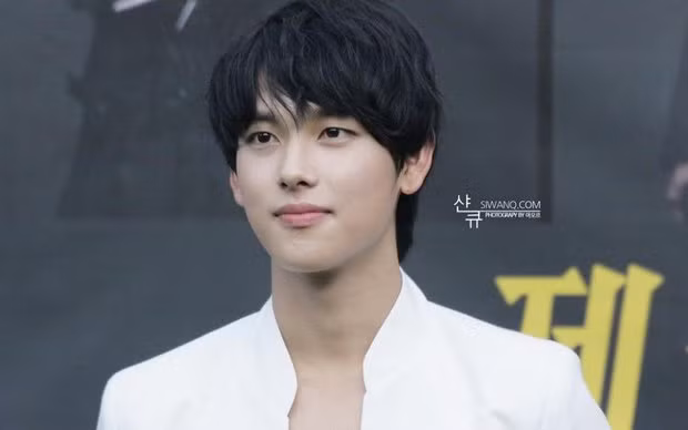 7. Im Si Wan: 10.371 phiếu bầu