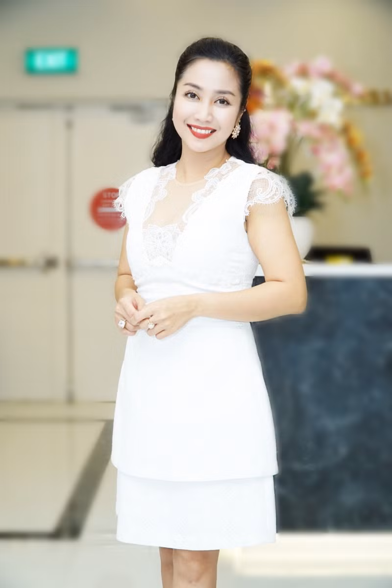 Nữ diễn viên, MC Ốc Thanh Vân.