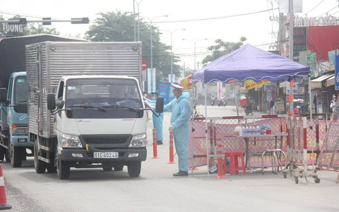 Bộ Giao thông vận tải vừa yêu cầu công bố đường dây nóng tháo gỡ khó khăn trong vận tải hàng hoá.