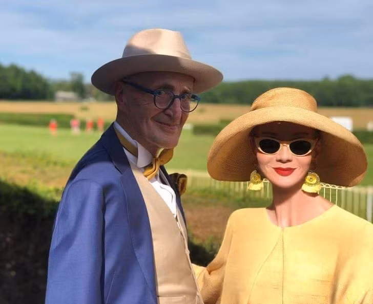 Phong cách thời trang cực chất của cặp vợ chồng già "gây bão" cộng đồng mạng ảnh 2