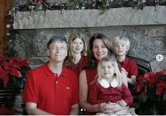 Gia đình Gates chia sẻ về truyền thống Giáng sinh của mình, điều này có nghĩa là họ &quot;vẫn luôn có mặt trong những khoảnh khắc quan trọng&quot;.