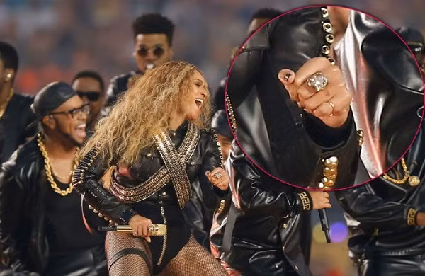 Hình xăm đôi của Beyonce và Jay Z bỗng dưng biến mất giữa tin đồn ly hôn ảnh 6