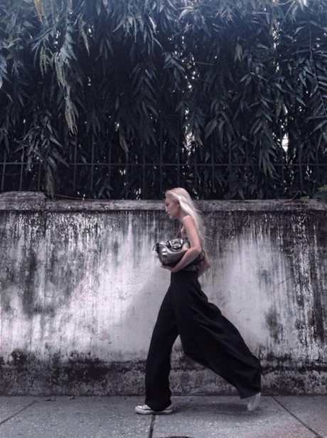 Style ngầu đẹp lạ của nàng Style ngau dep la cua nang