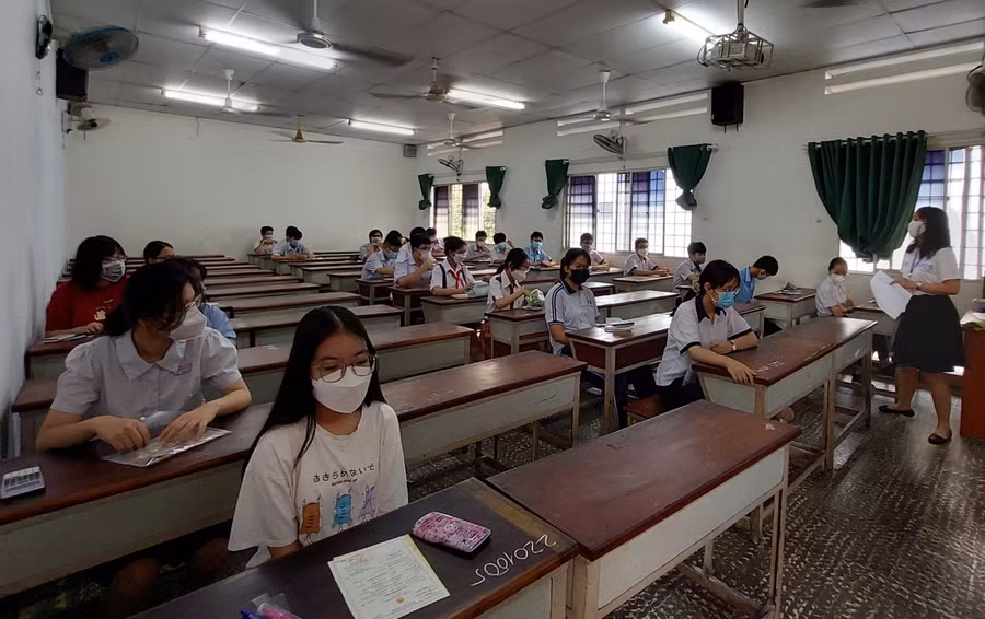 Thí sinh dự thi vào lớp 10 vào Trường Phổ thông Năng khiếu, ĐH Quốc gia TPHCM.