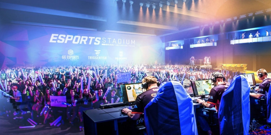 Esport là viết tắt của từ “Electronic Sport” – một thể loại thể thao điện tử, trong đó các game thủ thi đấu trực tuyến với nhau hoặc trước đám đông.