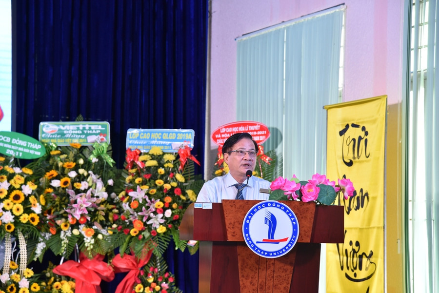 TS Lương Thanh Tân - Phó Hiệu trưởng phụ trách Trường ĐH Đồng Tháp phát biểu tại buổi lễ.