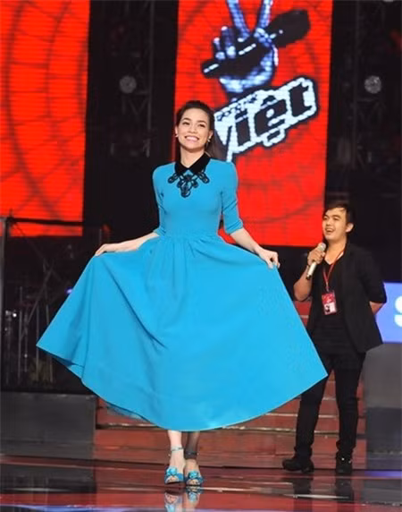 Hồ Ngọc Hà: Từ cô bé tóc xoăn lai Tây trở thành ca sỹ nổi tiếng ảnh 11 ho ngoc ha17