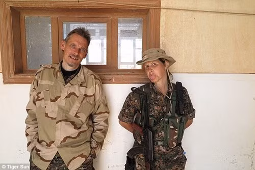 Cựu người mẫu 