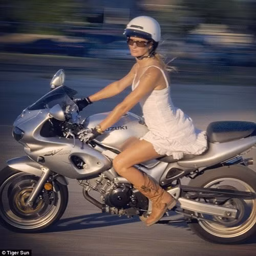 Cựu người mẫu 