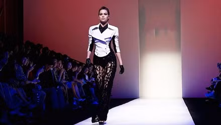 Hồ Ngọc Hà: Từ cô bé tóc xoăn lai Tây trở thành ca sỹ nổi tiếng ảnh 4 ho ngoc ha6