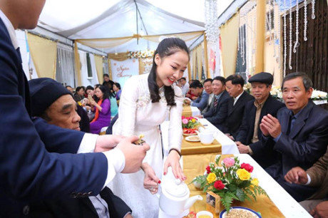 Lọ lem điền kinh Nguyễn Thị Huyền lên xe hoa - Ảnh 4 Lo lem dien kinh Nguyen Thi Huyen len xe hoa - Anh 4