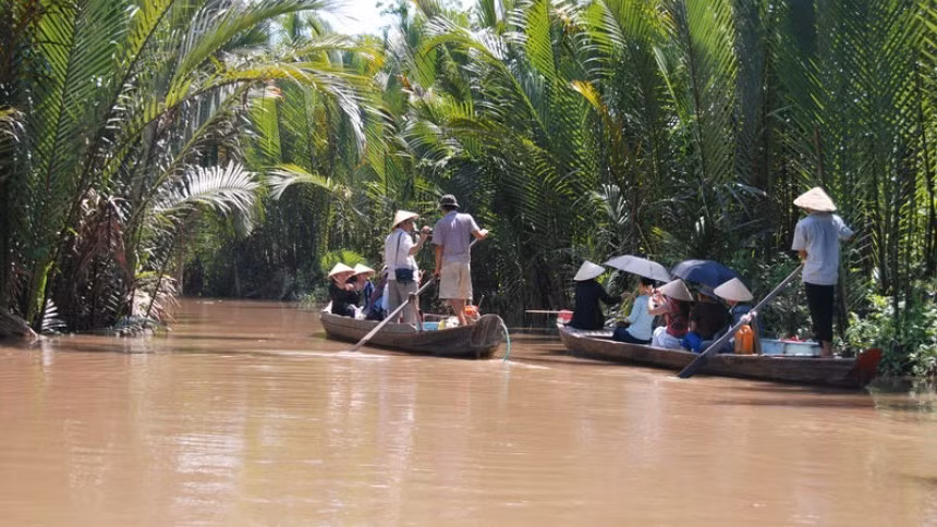 Đảm bảo an toàn giao thông cho hoạt động du lịch trên sông, biển