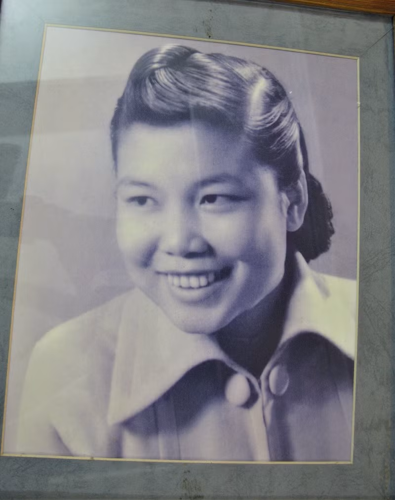 Bà Hoàng Lan Dung thời trẻ.