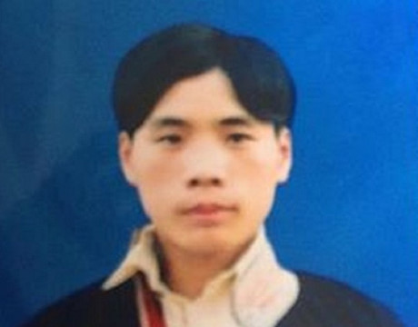 Vụ thảm sát ở Lào Cai: Dừng xe kiểm tra từng người - Ảnh 2 Vu tham sat o Lao Cai: Dung xe kiem tra tung nguoi - Anh 2