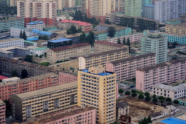 Những kiến trúc lạ mắt ở thủ đô đất nước bí ẩn nhất thế giới