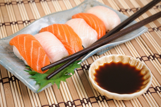 Học khỉ ăn chuối và thông tin động trời về cách ăn táo ảnh 2 Học khỉ ăn chuối và thông tin động trời về cách ăn táo ảnh 2