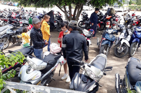 Đi Đà Lạt chơi lễ, coi chừng bị Di Da Lat choi le, coi chung bi