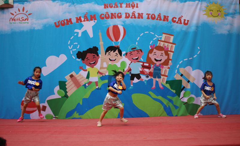 Tiết mục nhảy Timber sôi động giành giải nhì của cuộc thi.