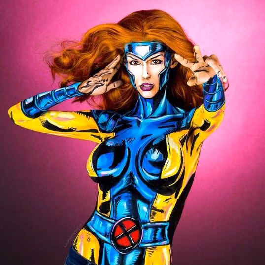 Dùng sơn biến cơ thể thành bất kỳ nhân vật truyện tranh nào ảnh 7