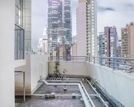 Khi đất nước tỉ dân vắng lặng không một bóng người