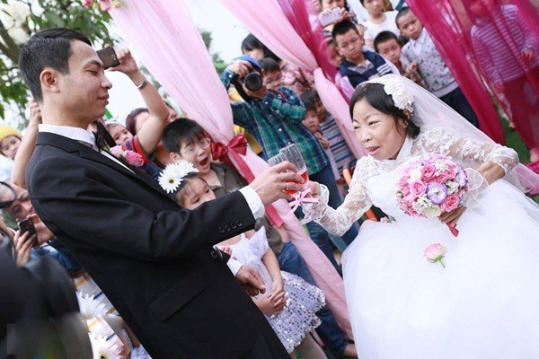 khong can tien ti, day moi la nhung dam cuoi ngan nguoi nguong mo - 2