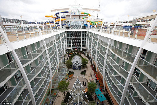 Khám phá siêu du thuyền lớn nhất hành tinh ảnh 5 Harmony of the Seas là con tàu có quy mô hoành tráng nhất thế giới ở thời điểm hiện tại, được ví như “thành phố nổi khổng lồ”